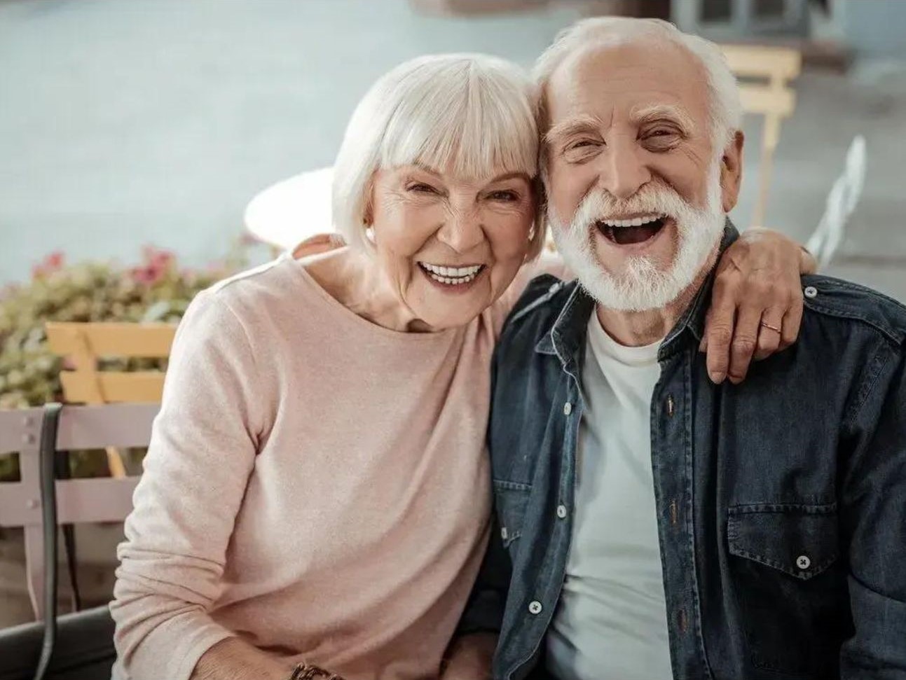 ADULTOA FELICES